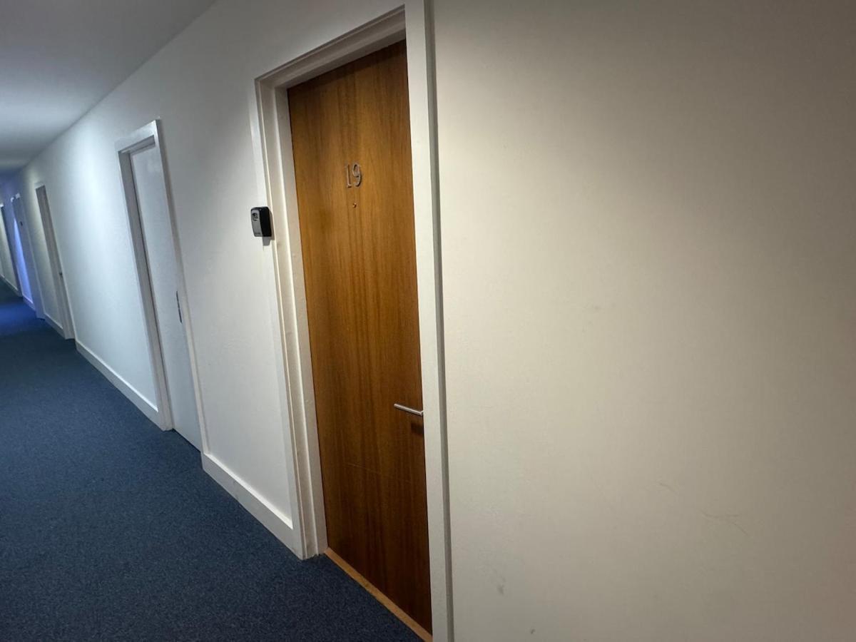 2 Bedroom - Henry St Apartment